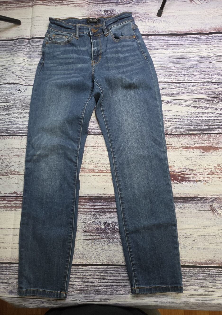 Judy Blue Los Angeles Low Rise Boyfriend Cut Size 0/24